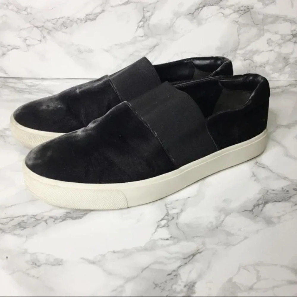 VINCE Corbin Black‎ Velvet Slip On Sneaker